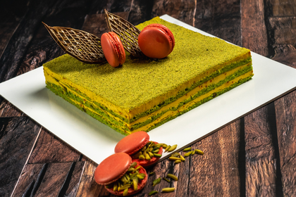 Pistachio Saffron Cake